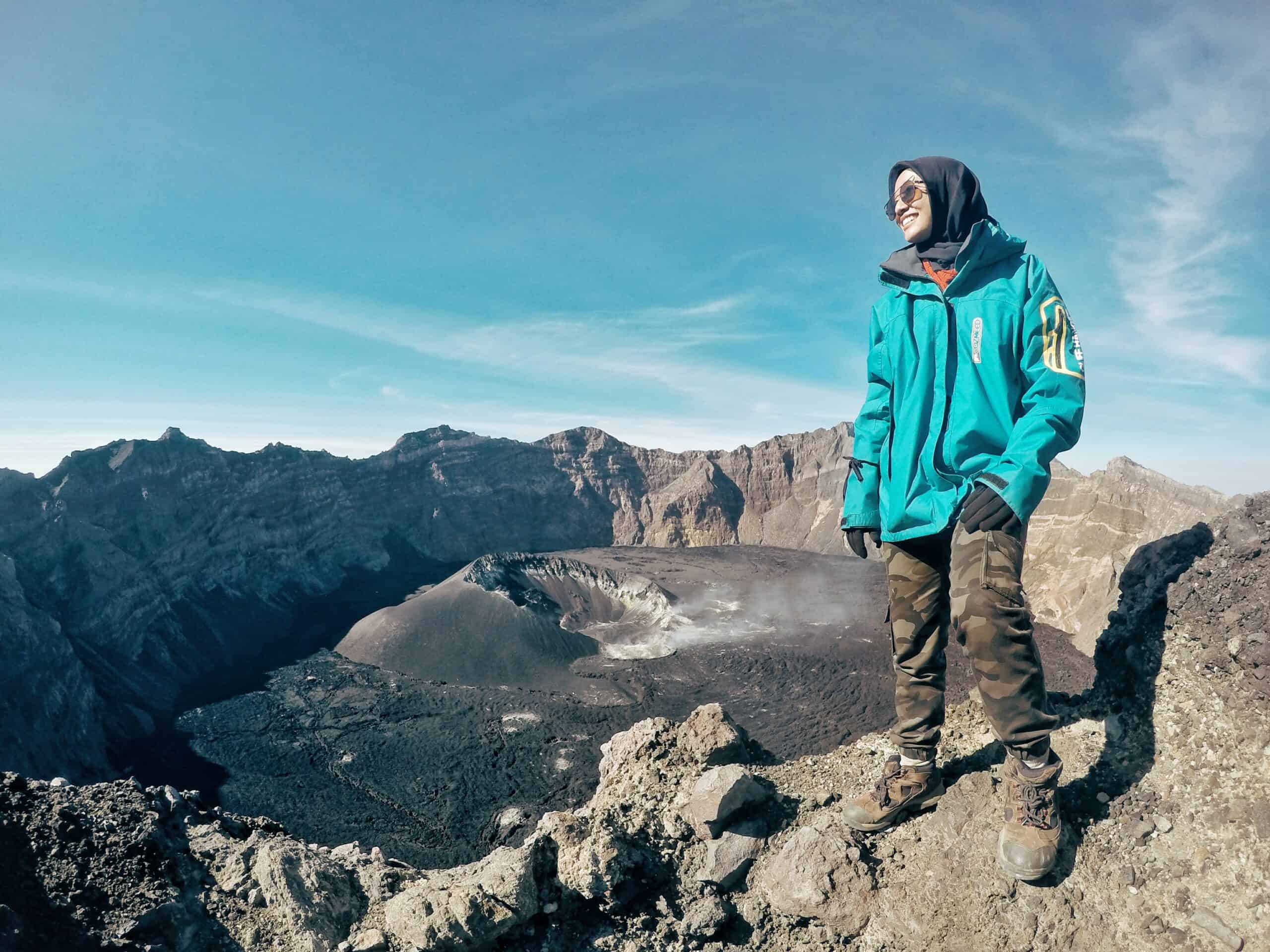 Gambar Pesona Gunung Rinjani: Jalur Resmi, Syarat dan Tips Mendaki Aman 5